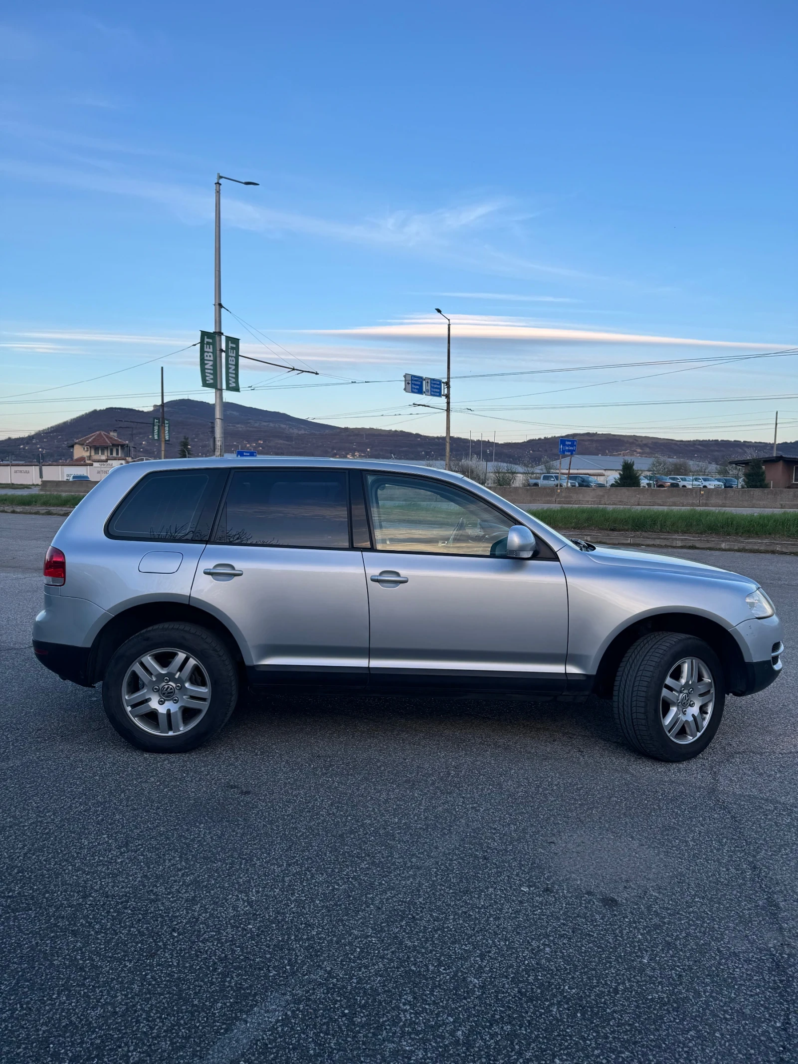 VW Touareg 3.2i LPG, снимка 8 - Автомобили и джипове - 55879333