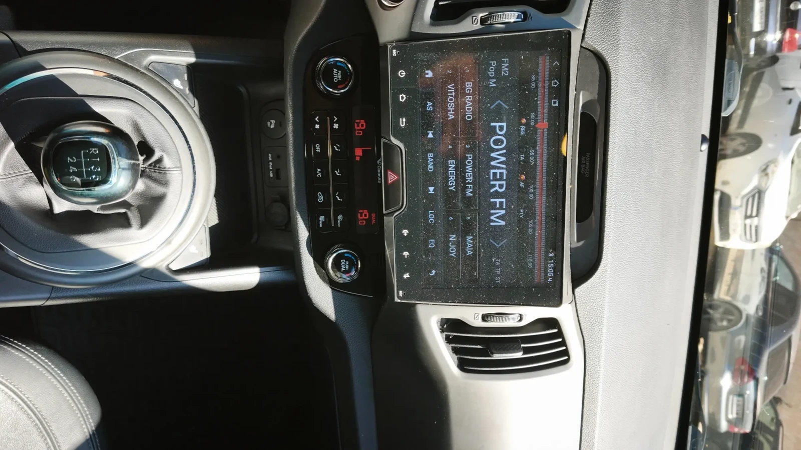 Kia Sportage, снимка 16 - Автомобили и джипове - 55980939