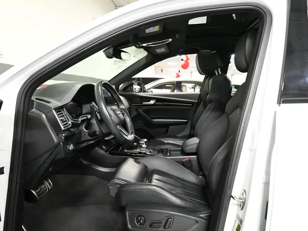 Audi Q5 Sportback* S-LINE Black Optics* ПАНО* КРАЙНА ЦЕНА, снимка 16 - Автомобили и джипове - 56118955