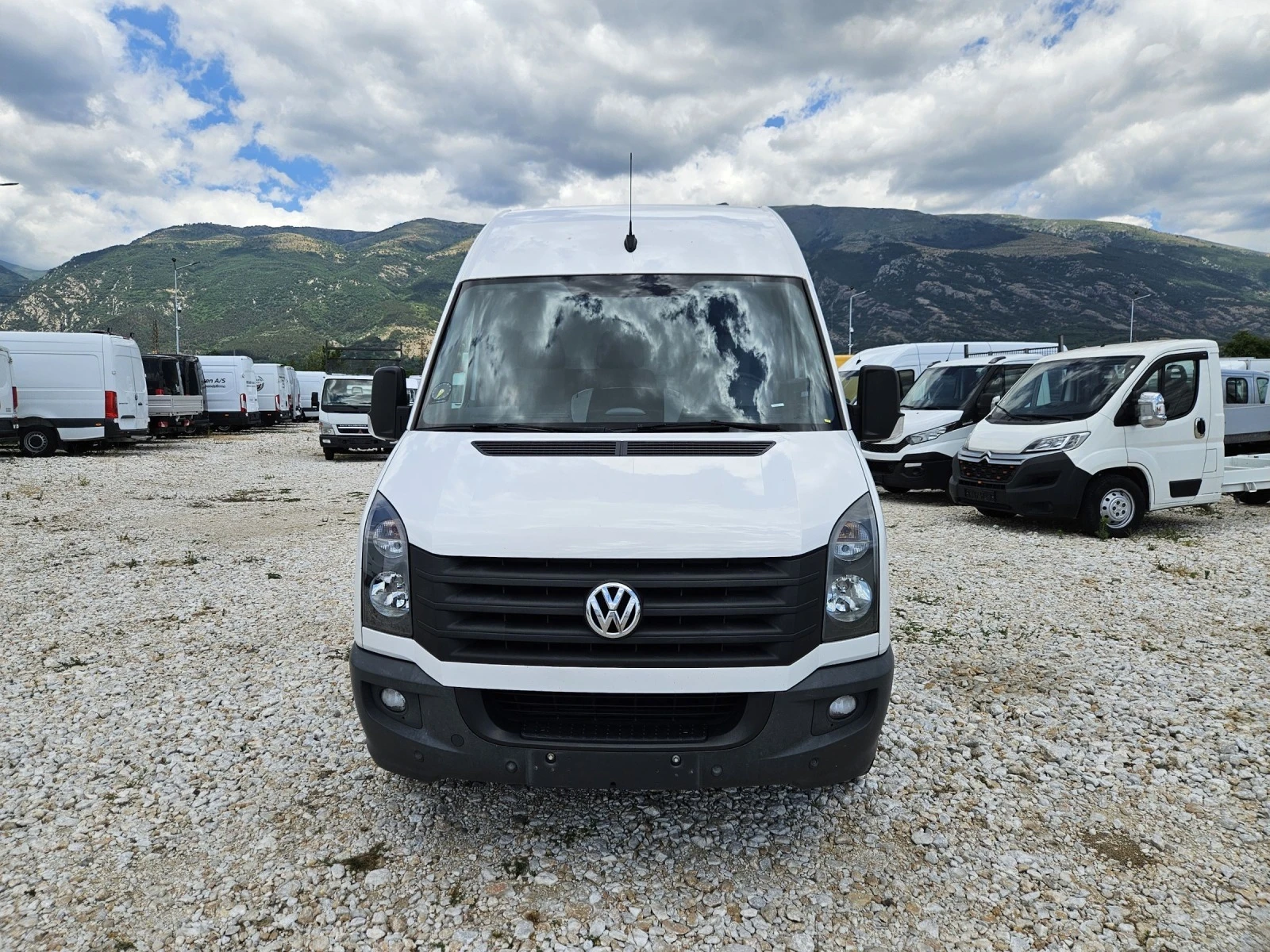 VW Crafter МАКСИ, КЛИМАТИК, ЕВРО 6 - изображение 8