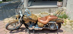 ����� �� �������� �� Honda Shadow CUSTOM