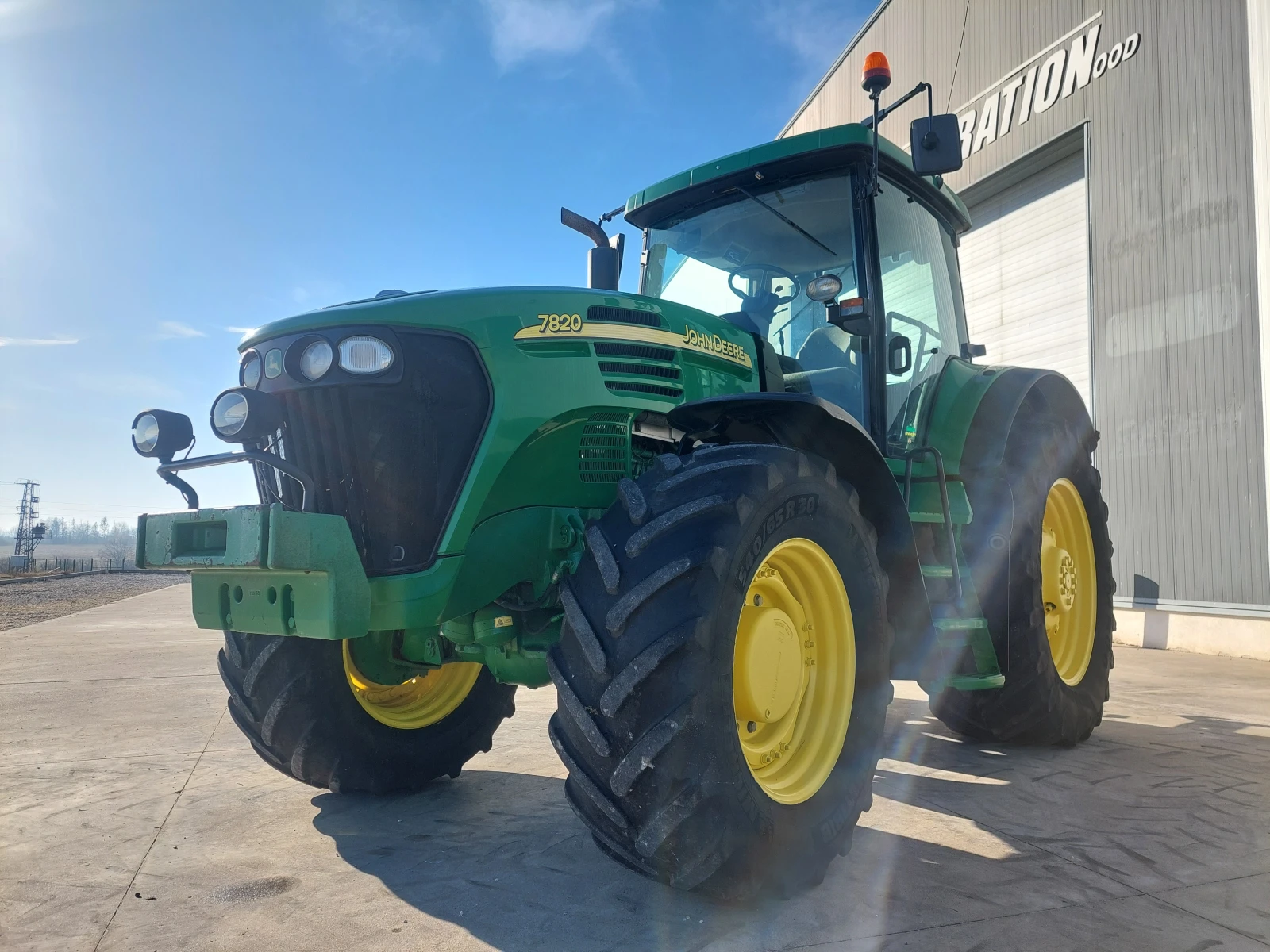 Трактор John Deere 7820, снимка 1