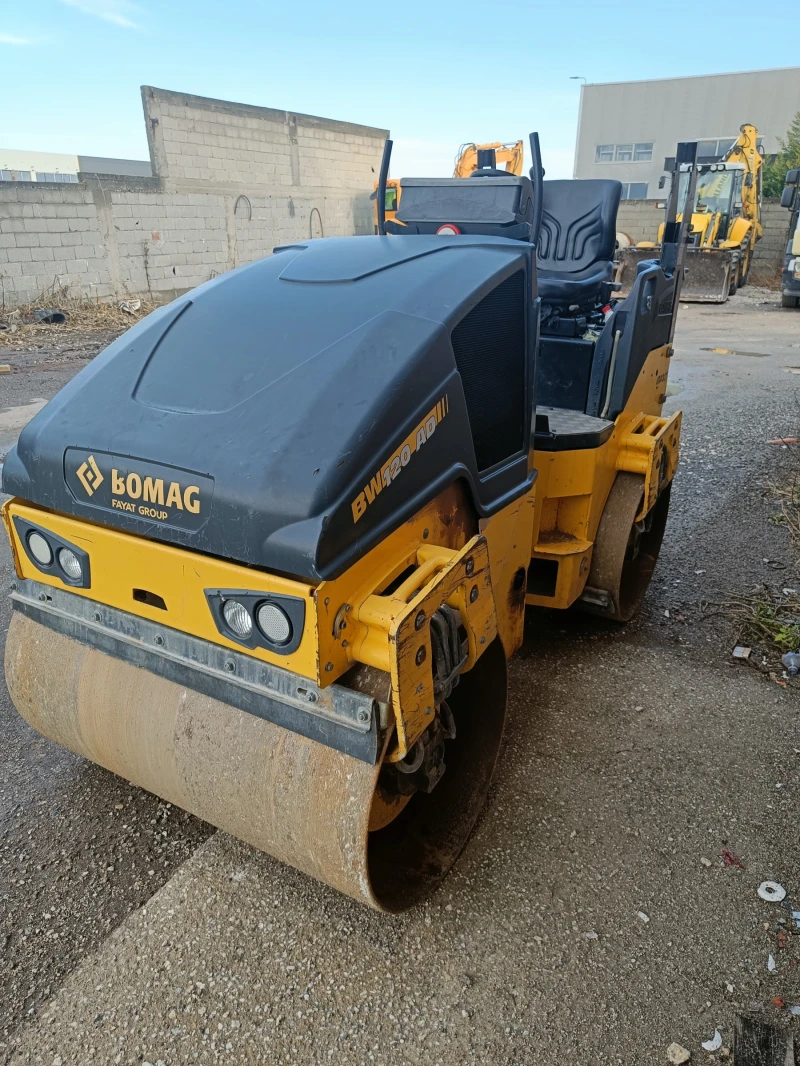 Валяк BOMAG BW120AD-5, снимка 2 - Индустриална техника - 48271853