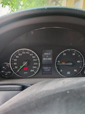 Mercedes-Benz C 220, снимка 9