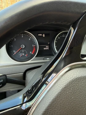 VW Golf - 9000 € / 17602.47 лв. - 41074711 6