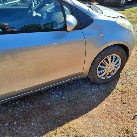 Toyota Yaris - 2050 € - 69742296 2