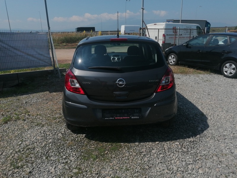 Opel Corsa 1.3CDTI, снимка 6 - Автомобили и джипове - 41309374