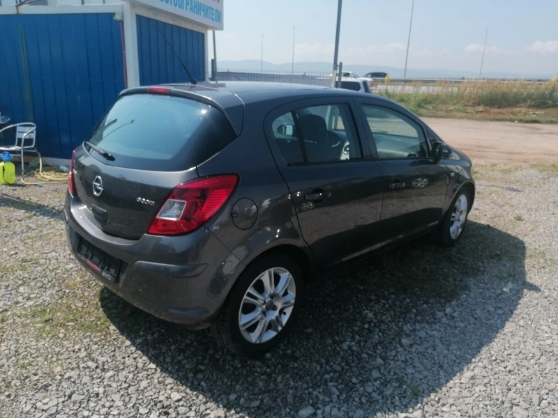 Opel Corsa 1.3CDTI, снимка 5 - Автомобили и джипове - 41309374