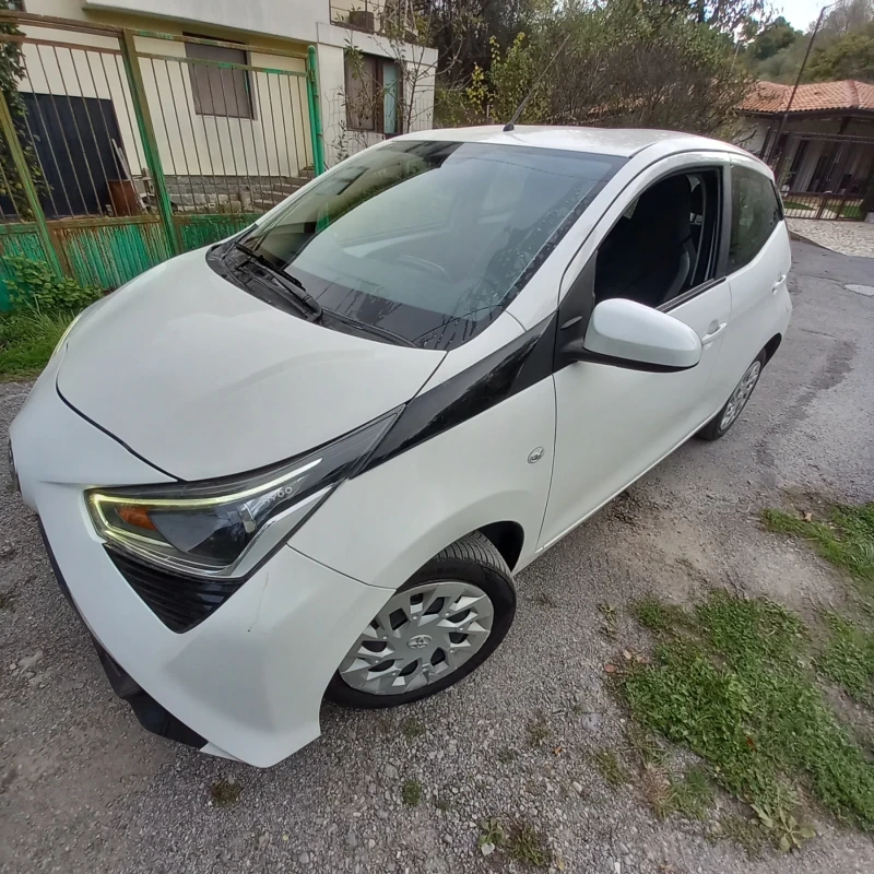 Toyota Aygo 1.0 vvti automatic камера , снимка 4 - Автомобили и джипове - 46497834