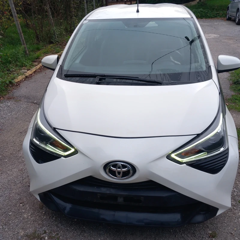 Toyota Aygo 1.0 vvti automatic камера , снимка 3 - Автомобили и джипове - 46497834