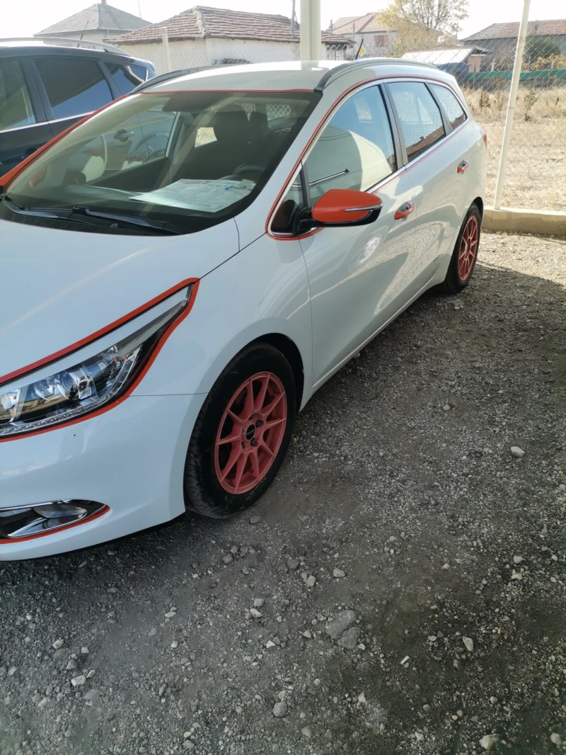 Kia Ceed 1.6 dizel, снимка 3 - Автомобили и джипове - 47911700