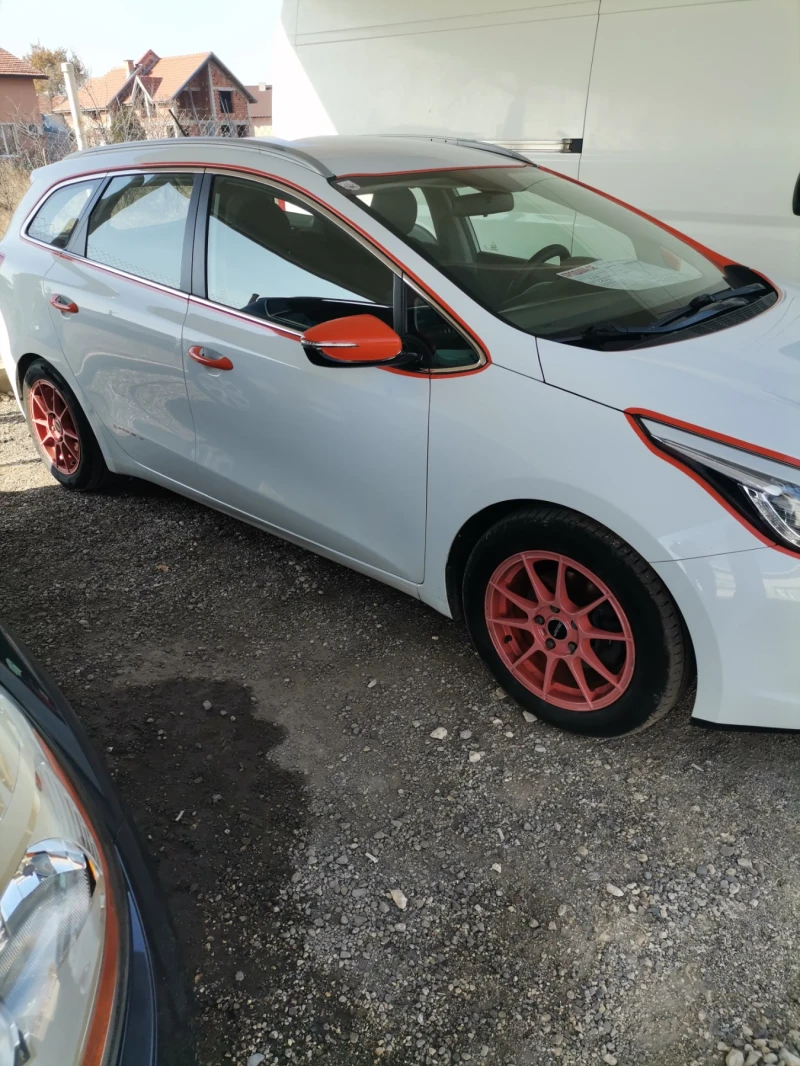 Kia Ceed 1.6 dizel, снимка 2 - Автомобили и джипове - 47911700