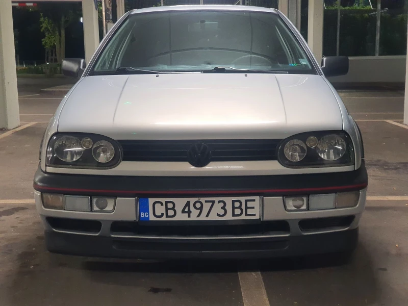 VW Golf 1.6 GT, снимка 2 - Автомобили и джипове - 48365186