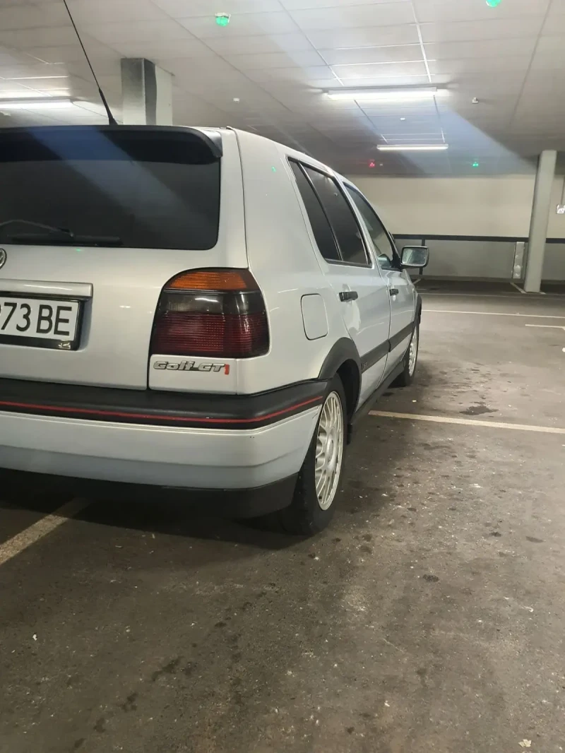 VW Golf 1.6 GT, снимка 7 - Автомобили и джипове - 48365186