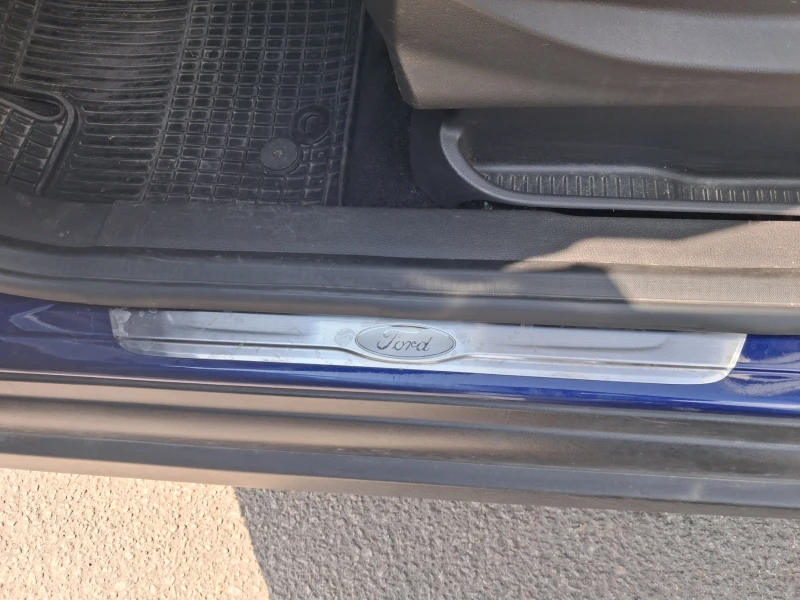 Ford Grand C-Max, снимка 15 - Автомобили и джипове - 50607077