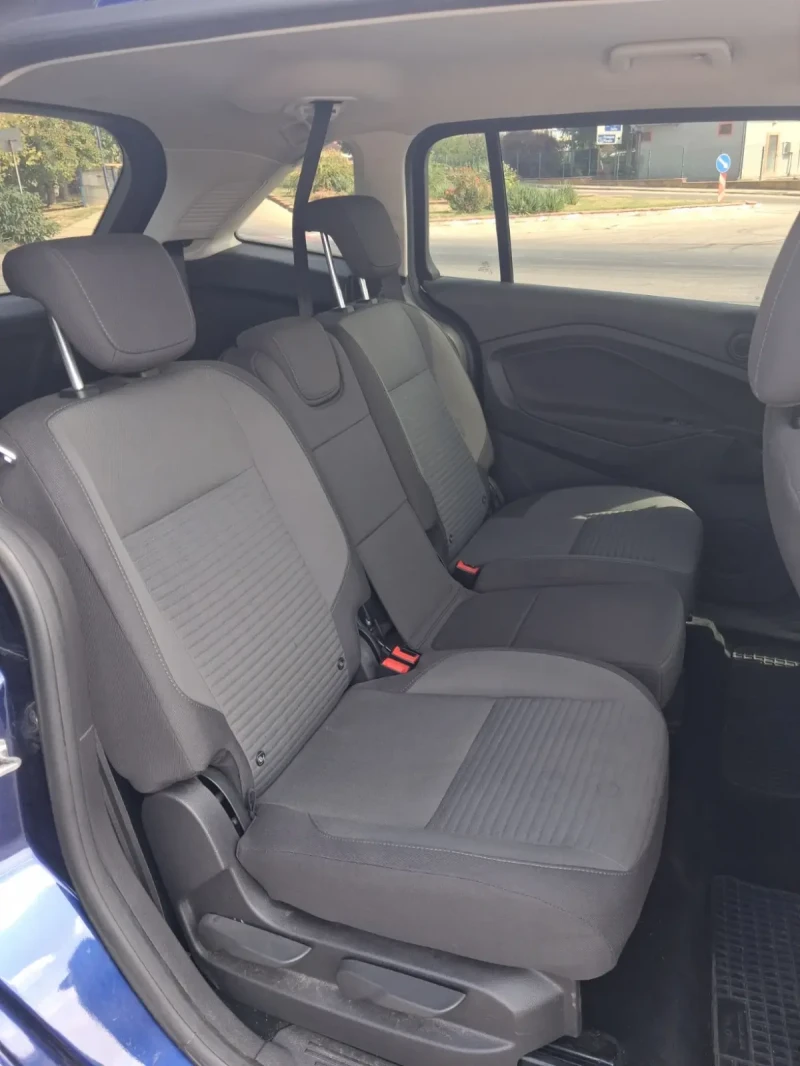 Ford Grand C-Max, снимка 11 - Автомобили и джипове - 50607077