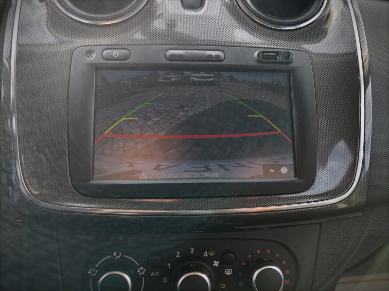 Dacia Sandero Stepway 1.5dCi/95к.с капариран, снимка 9 - Автомобили и джипове - 52244323