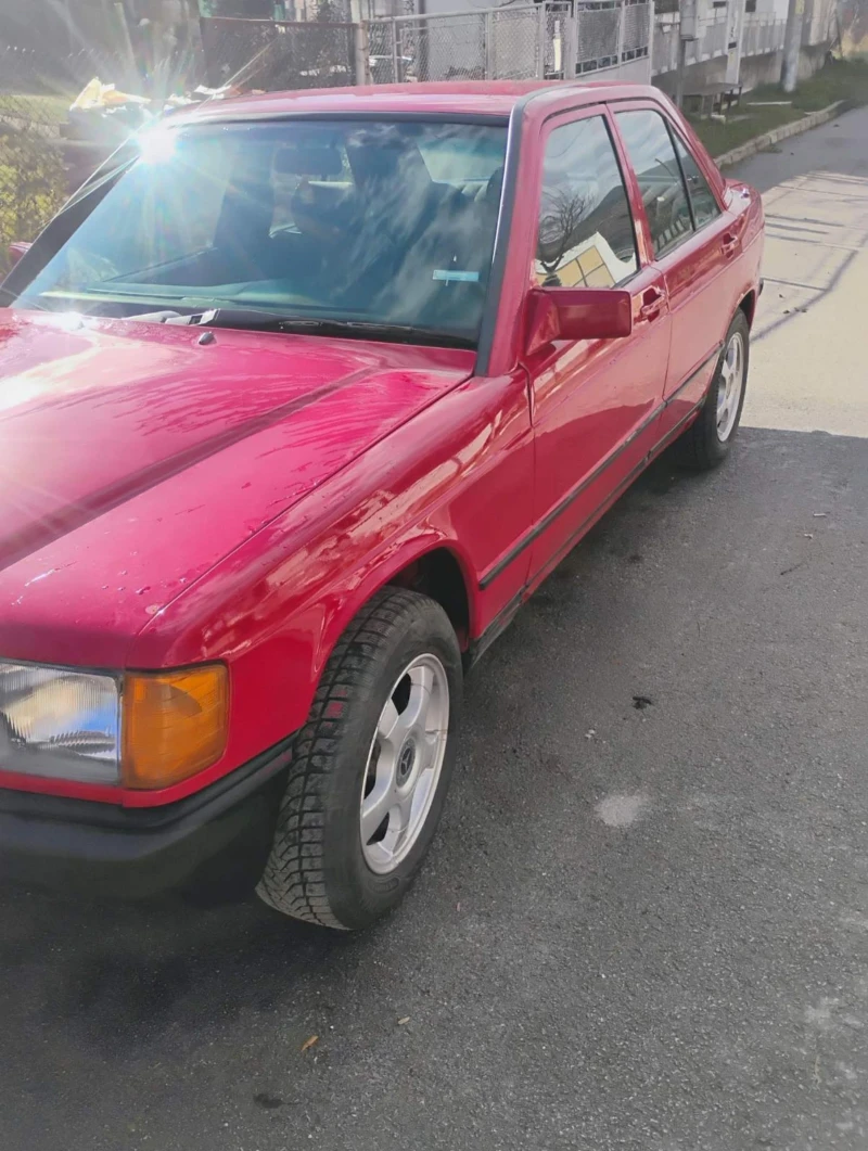 Mercedes-Benz 190 190 2.0d, снимка 3 - Автомобили и джипове - 52583383