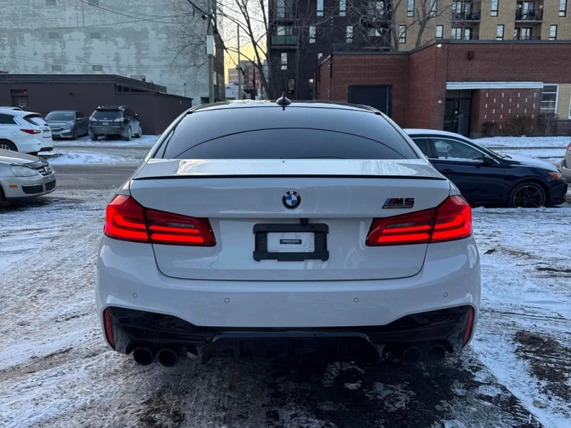 BMW M5 * Sedan * CARFAX * БЕЗ ПЪРВОНАЧАЛНА ВНОСКА, снимка 4 - Автомобили и джипове - 52670014
