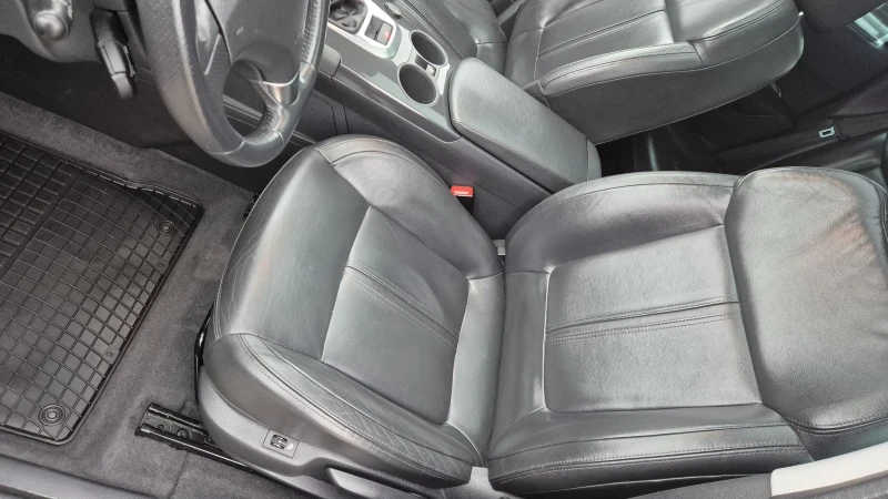 Peugeot 3008 2.0HDI ALLURE КОЖА ПАНОРАМА ДИСТРОНИК ВИДЕО , снимка 16 - Автомобили и джипове - 53213582