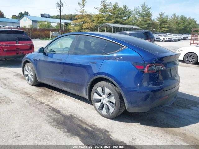 Tesla Model Y LONG RANGE DUAL MOTOR ALL-WHEEL DRIVE, снимка 3 - Автомобили и джипове - 47434536