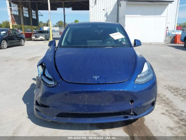 Tesla Model Y LONG RANGE DUAL MOTOR ALL-WHEEL DRIVE, снимка 11 - Автомобили и джипове - 47434536