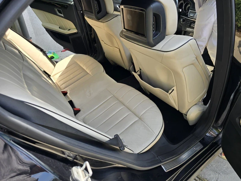 Mercedes-Benz E 220, снимка 9 - Автомобили и джипове - 54584399