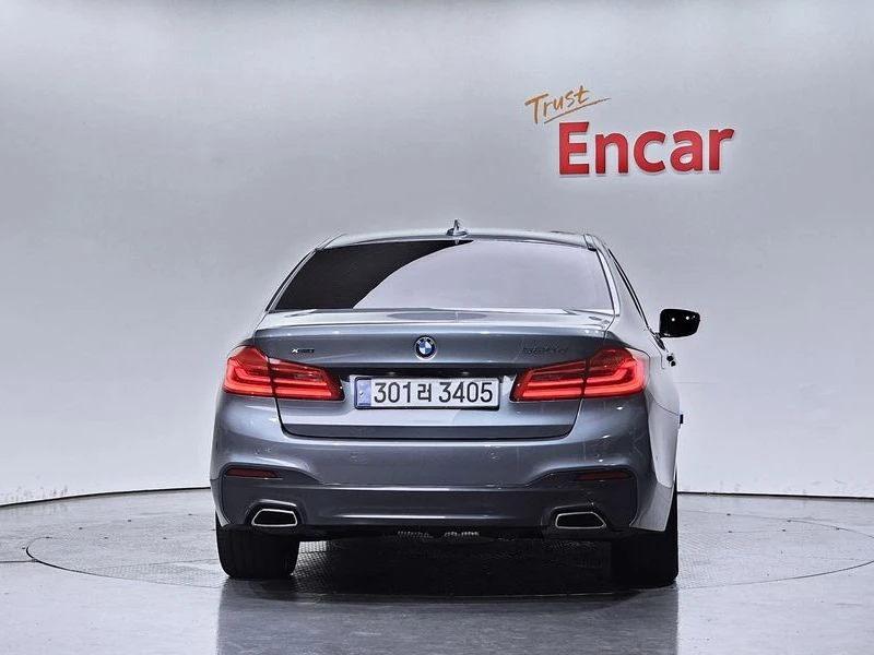 BMW 520 520d xDrive M Sport Package Plus| 190к.с.| ВКЛ.ТЕХ, снимка 4 - Автомобили и джипове - 55217456