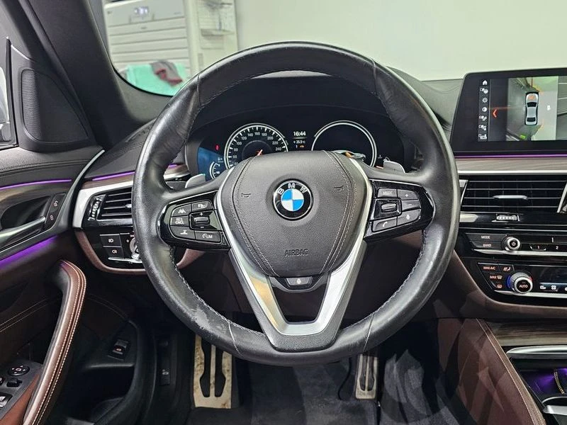 BMW 520 520d xDrive M Sport Package Plus| 190к.с.| ВКЛ.ТЕХ, снимка 13 - Автомобили и джипове - 55217456
