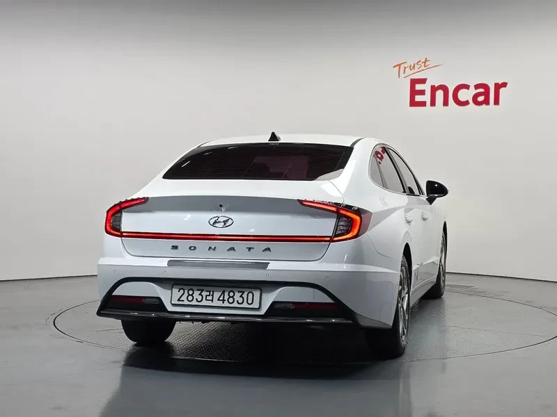 Hyundai Sonata 2.0 Premium, снимка 4 - Автомобили и джипове - 55803384