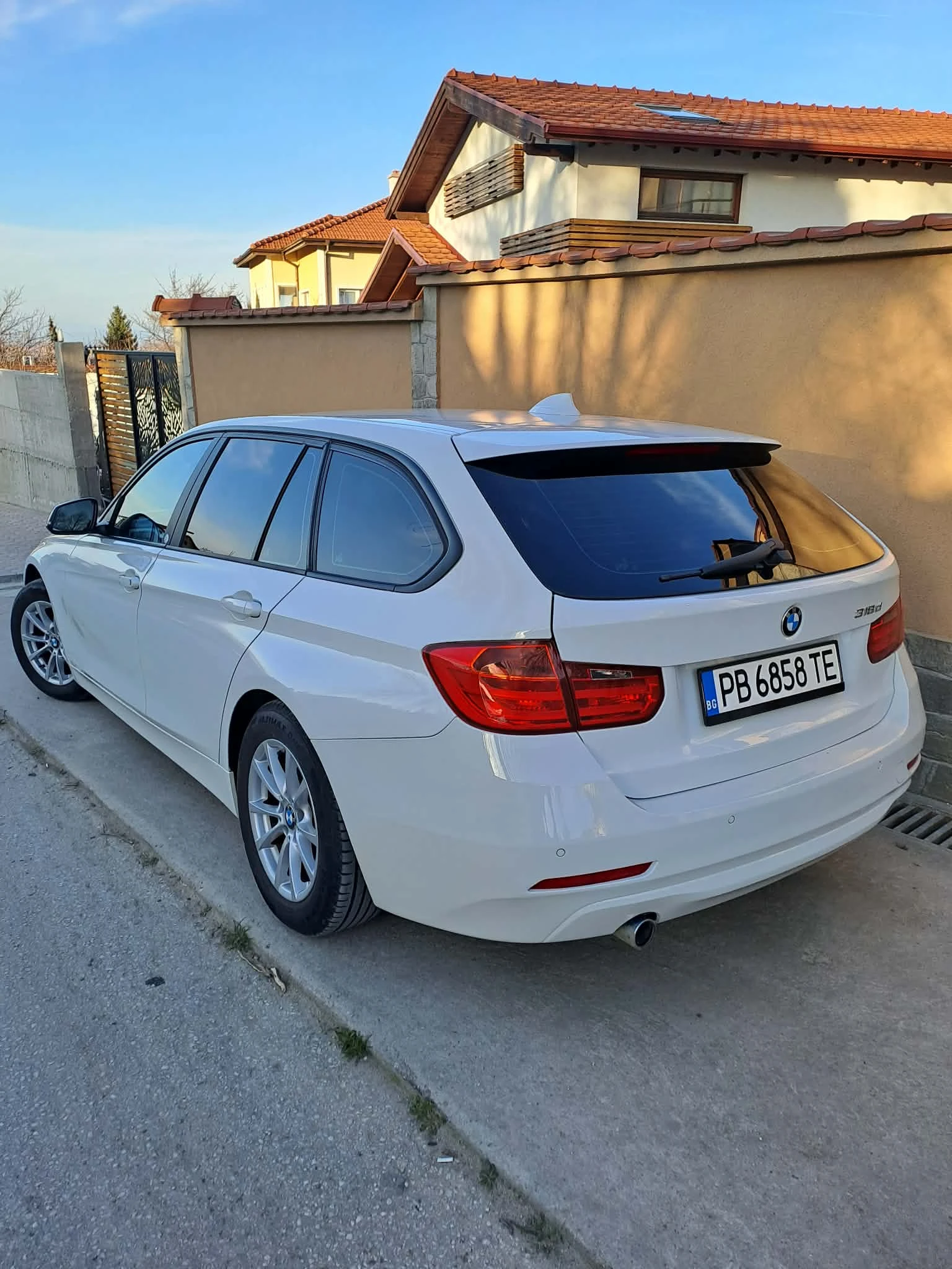 BMW 318 AVTOMATIK, снимка 2 - Автомобили и джипове - 53346267