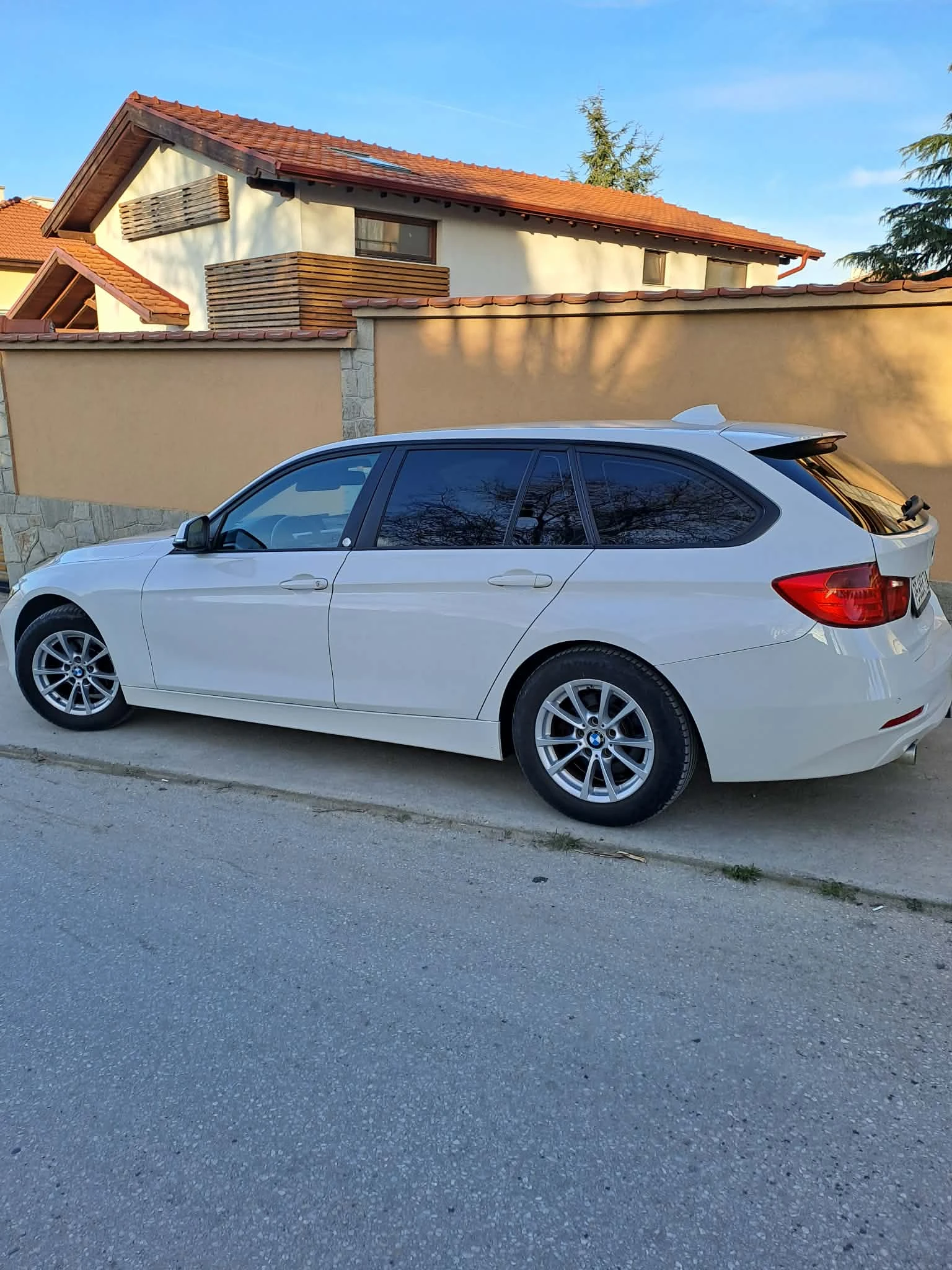 BMW 318 AVTOMATIK, снимка 3 - Автомобили и джипове - 53346267