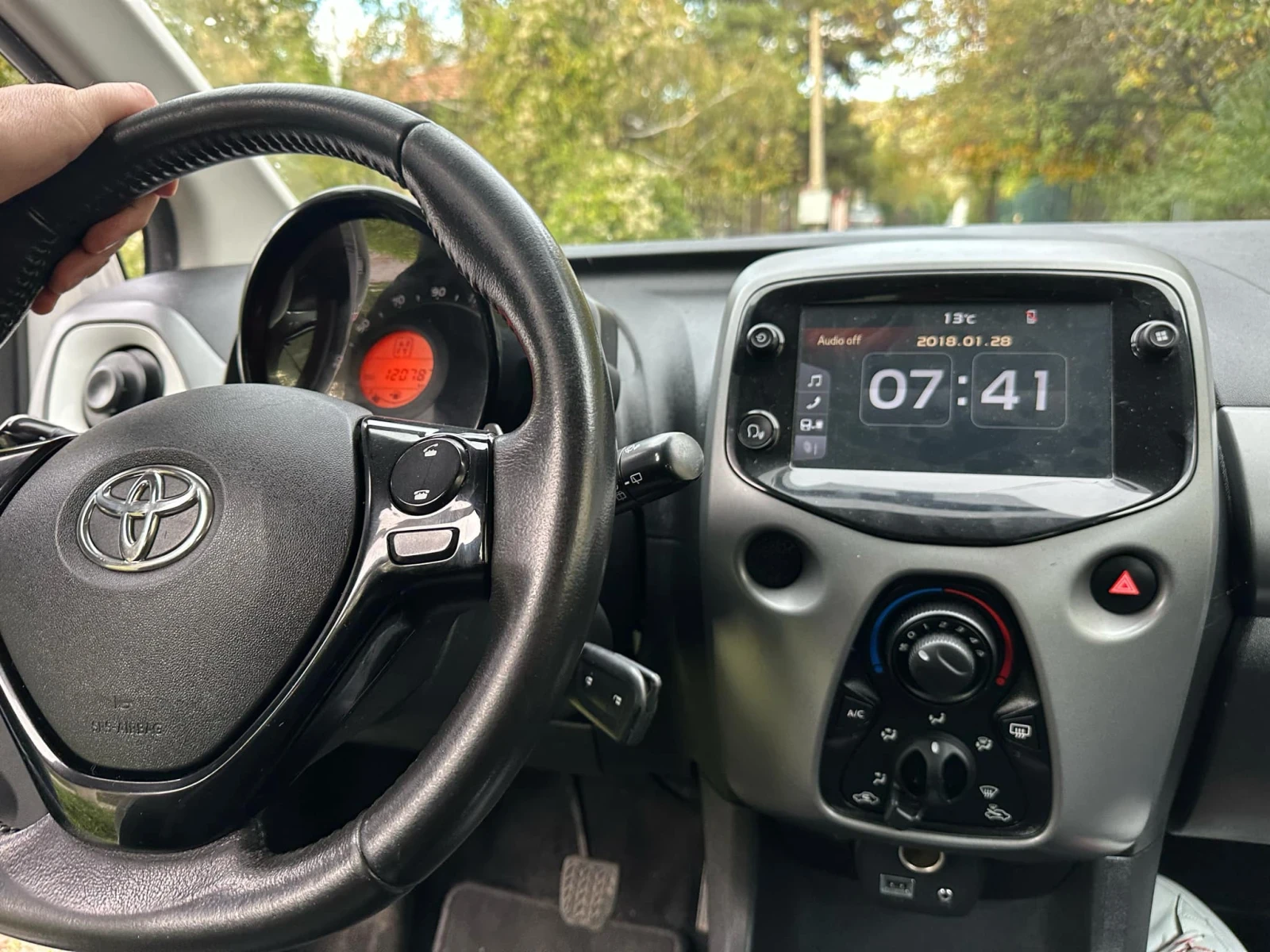 Toyota Aygo 1.0 vvti automatic камера  - изображение 5