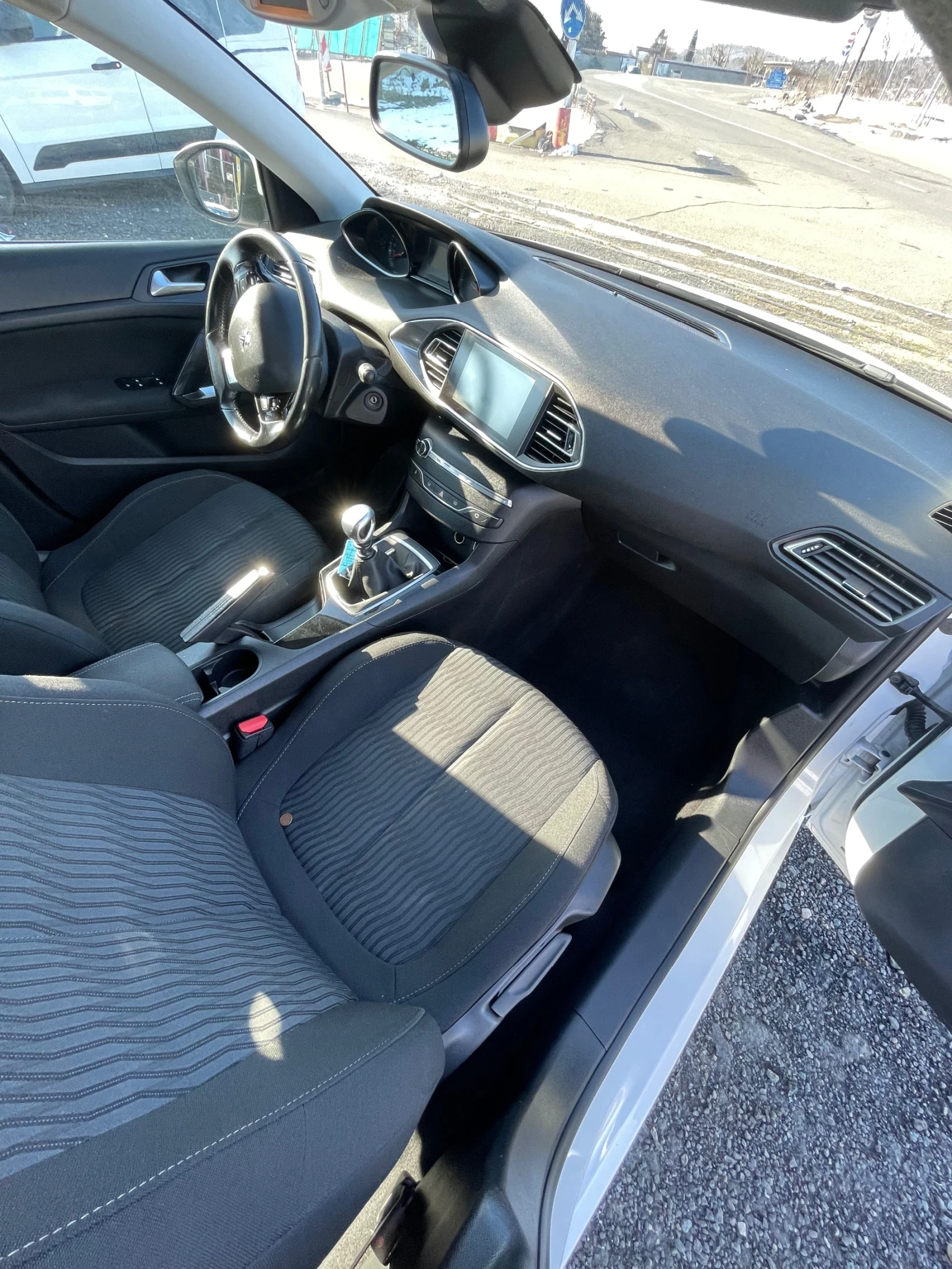 Peugeot 308 1.6 HDI | Mobile.bg — изображение 11