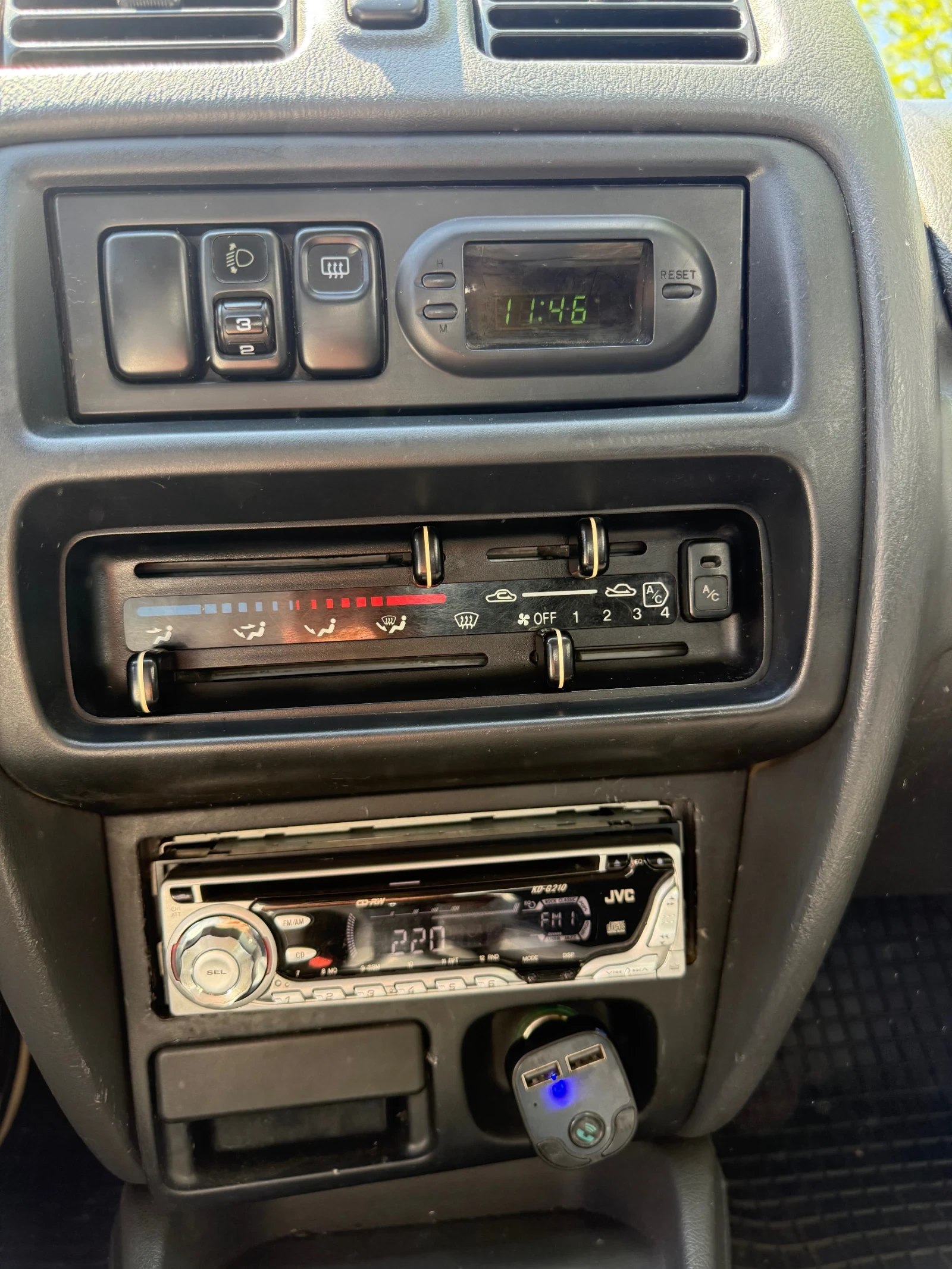 Mazda 323 1.3 - изображение 6