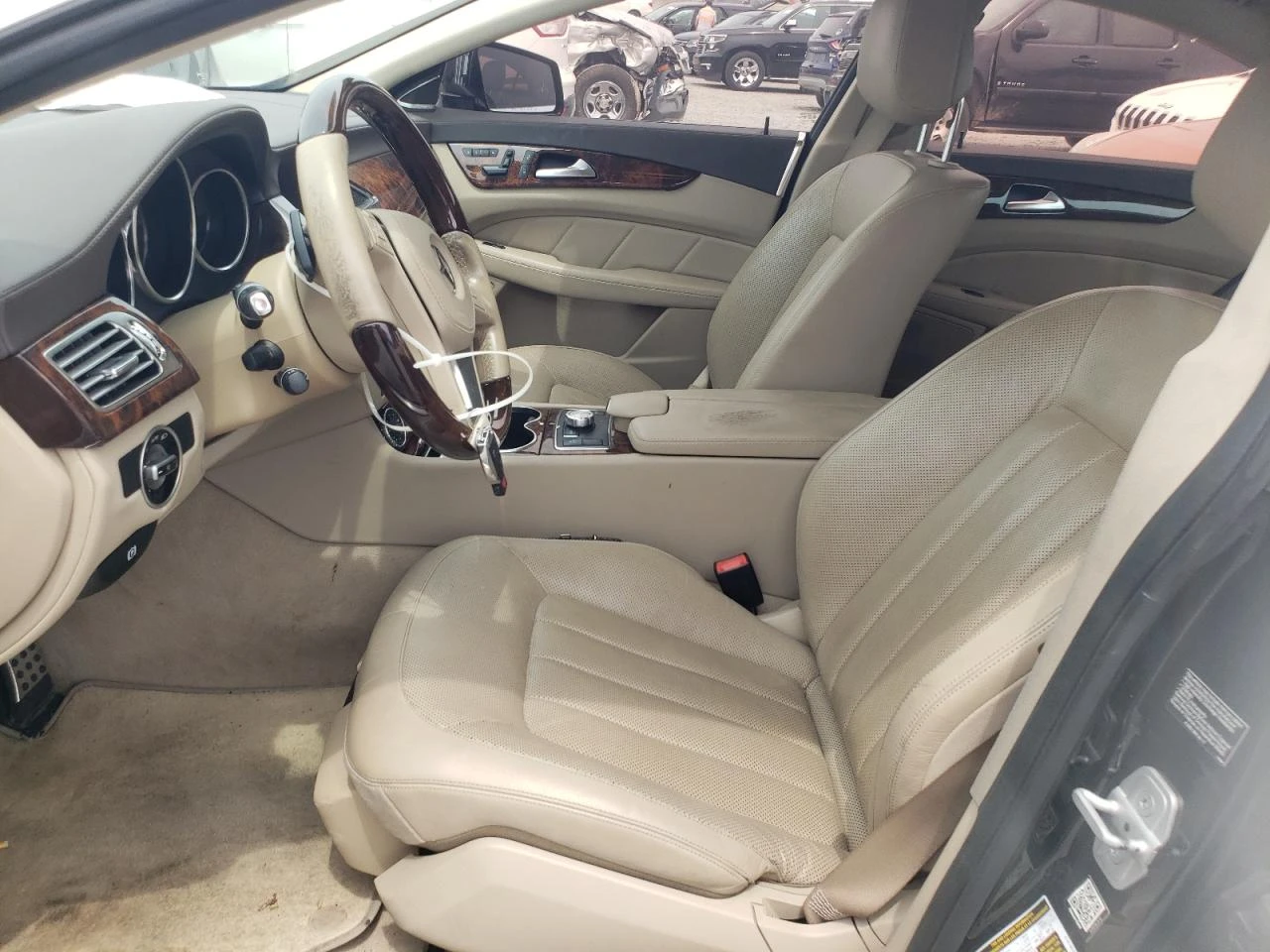 Mercedes-Benz CLS 550 4MATIC* ЛИЗИНГ - изображение 8