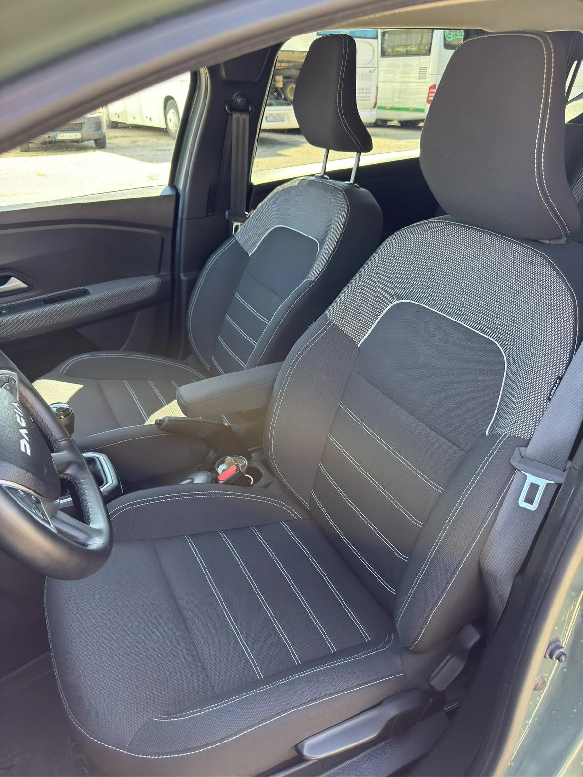 Dacia Jogger EXPRESSION ГАРАНЦИОННА* LPG* 6+ 1 - изображение 10