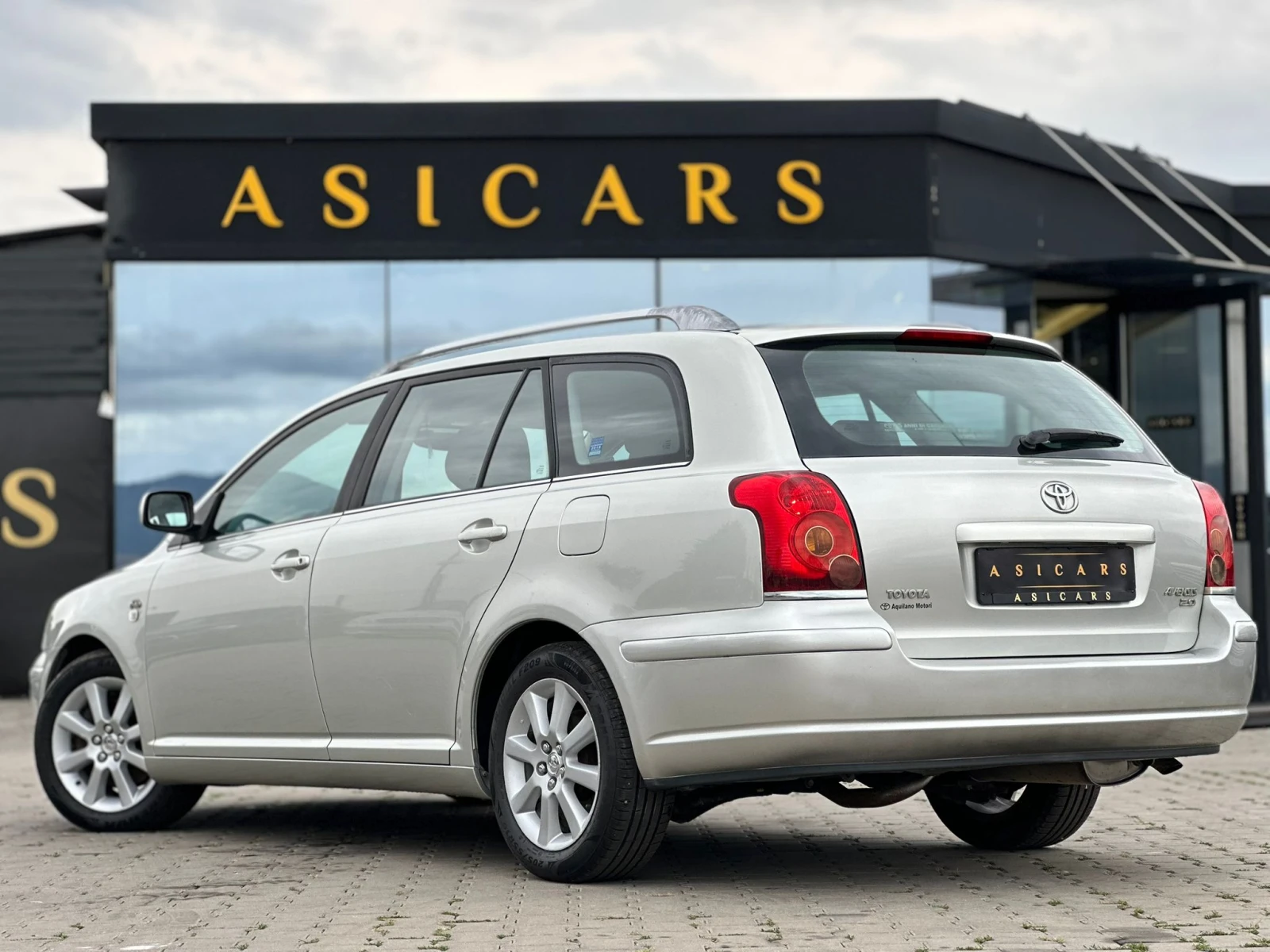 Toyota Avensis / 2.0D / 116 HP / 83000 KM / TOP / - изображение 3