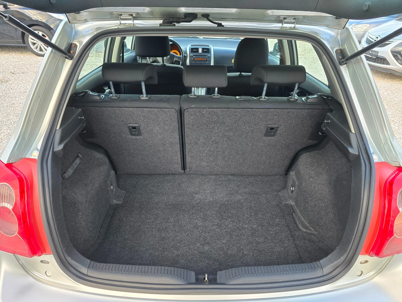 Toyota Auris 1.4VVTI /127000KM!!/ | Mobile.bg   13