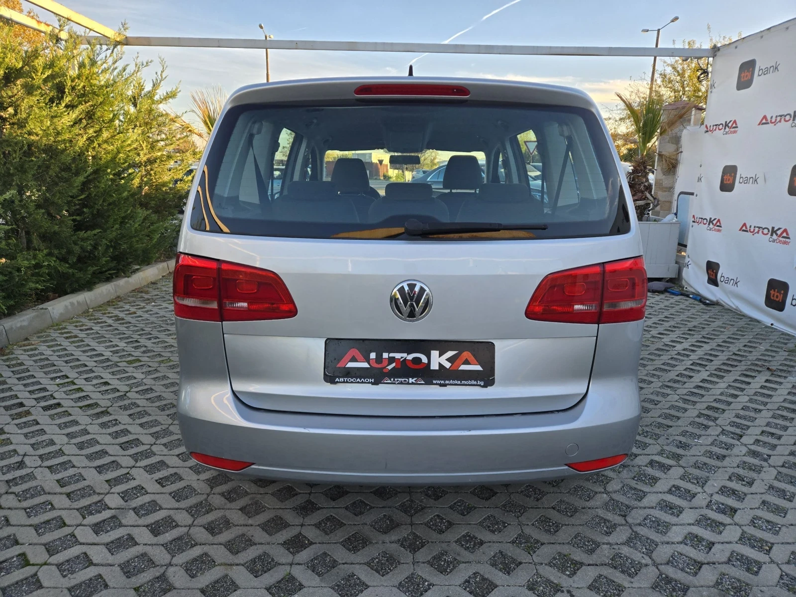 VW Touran 1.6TDI-105кс= 7МЕСТА= 6СКОРОСТИ= ПОДГРЕВ - изображение 4