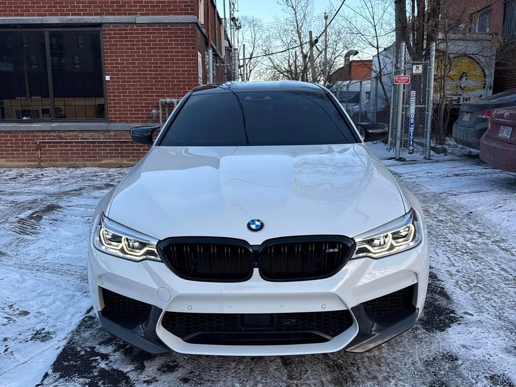 BMW M5 * Sedan * CARFAX * БЕЗ ПЪРВОНАЧАЛНА ВНОСКА - изображение 6