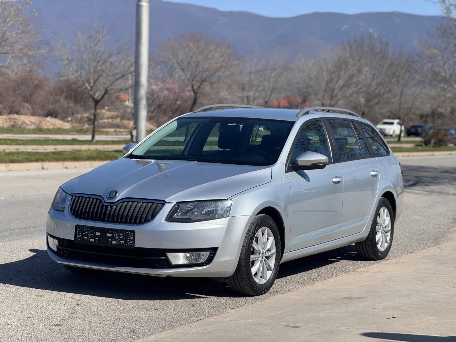 Skoda Octavia 1.6TDI 105кс * ПЕРФЕКТЕН* 