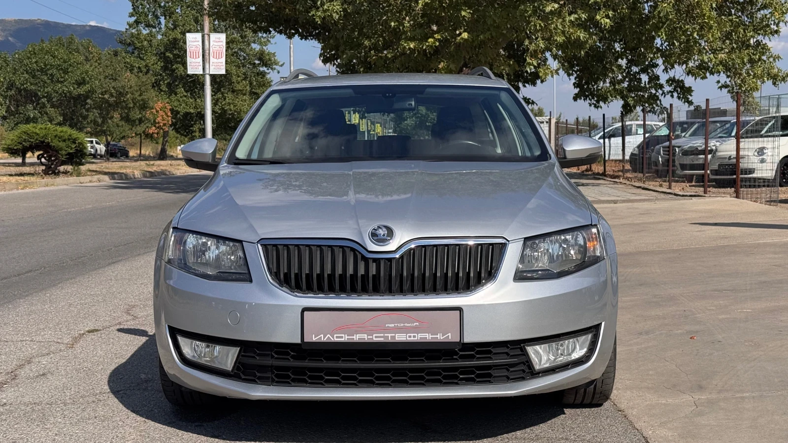 Skoda Octavia 1.6TDI 105кс * ПЕРФЕКТЕН* , снимка 8 - Автомобили и джипове - 53814239