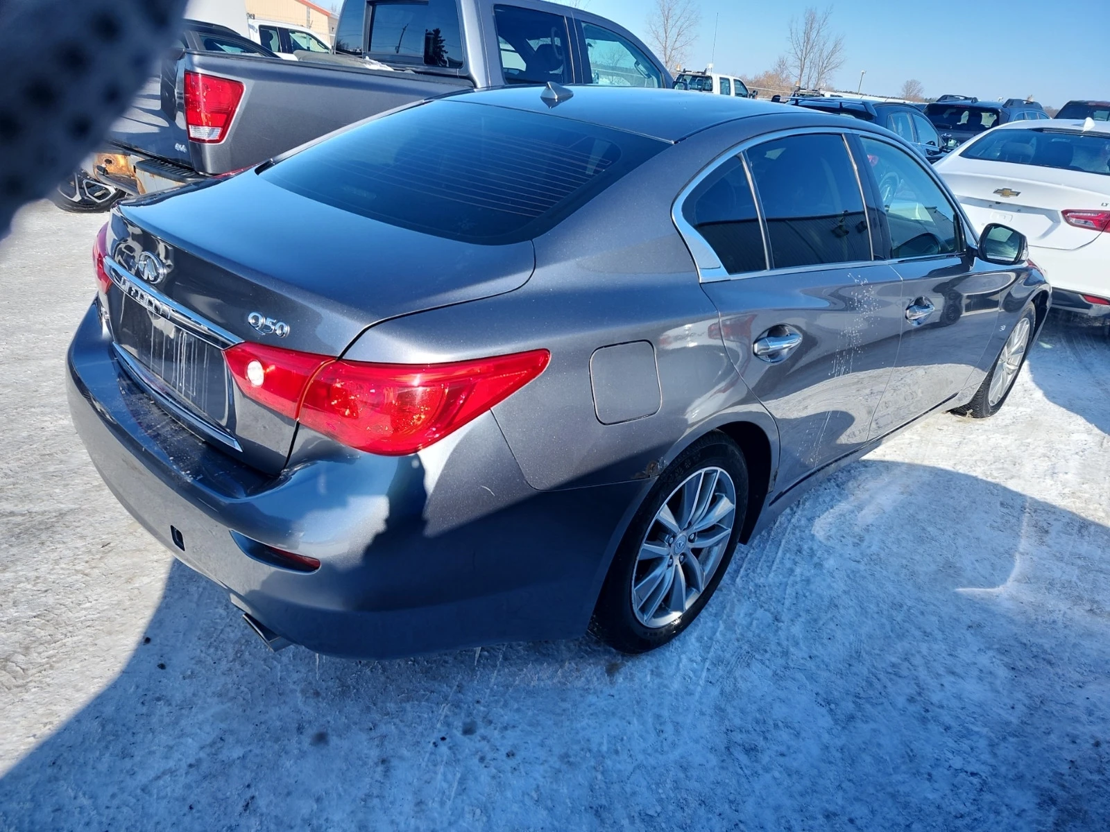Infiniti Q50 SPORT * * CARFAX * * АВТО КРЕДИТ * * , снимка 3 - Автомобили и джипове - 54002018