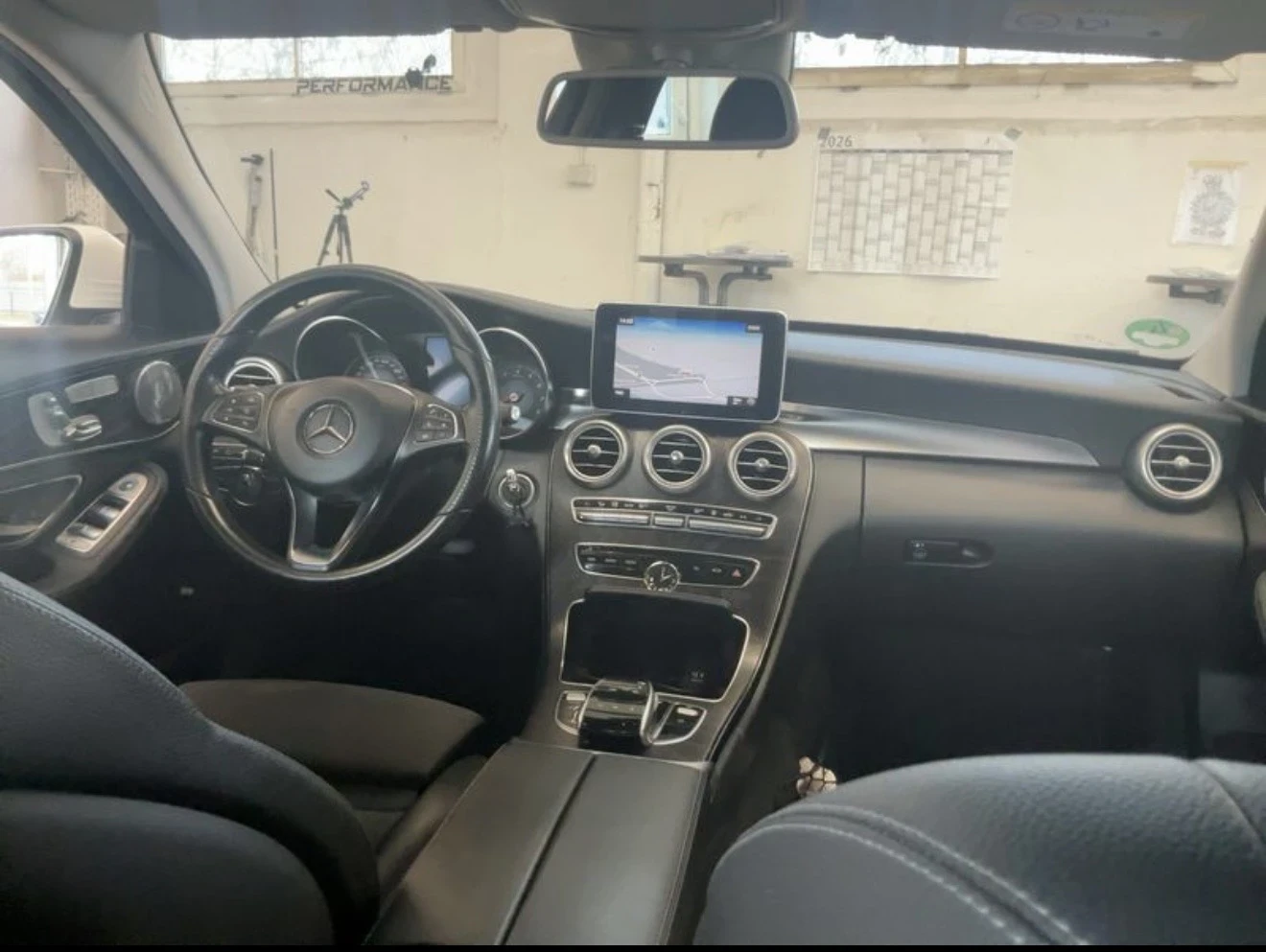 Mercedes-Benz C 400 4Matic-Лизинг през Уникредит , снимка 6 - Автомобили и джипове - 54044084