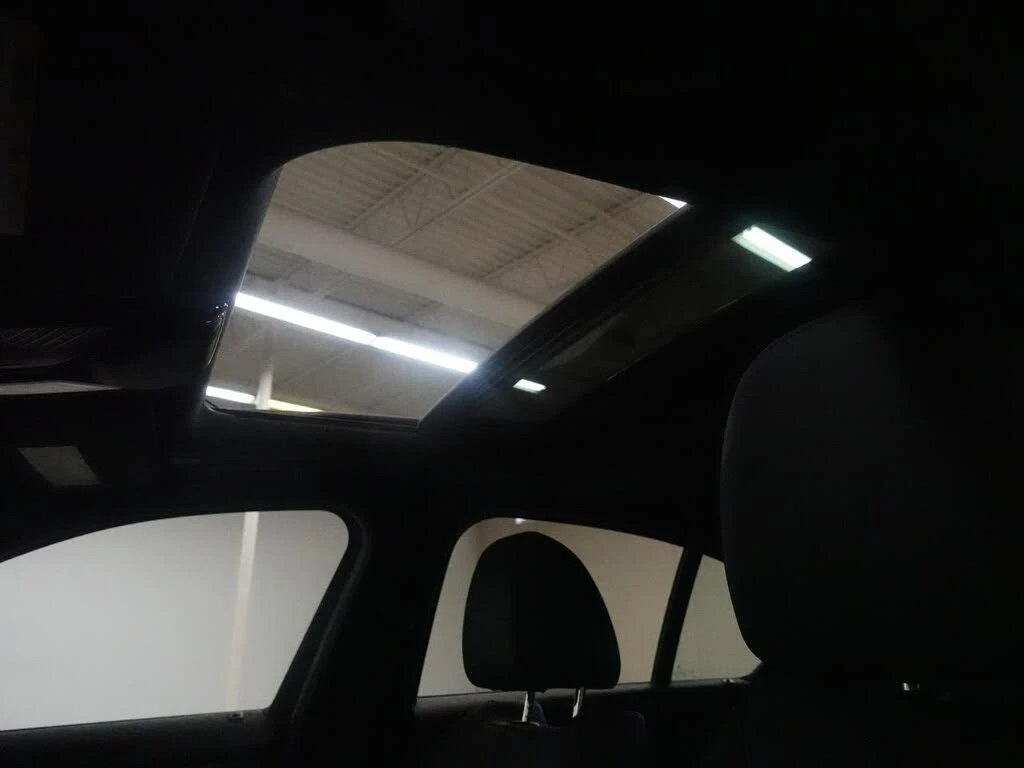 BMW 330 АвтоКредит* (ЦЕНА ДО БГ), снимка 12 - Автомобили и джипове - 54060501