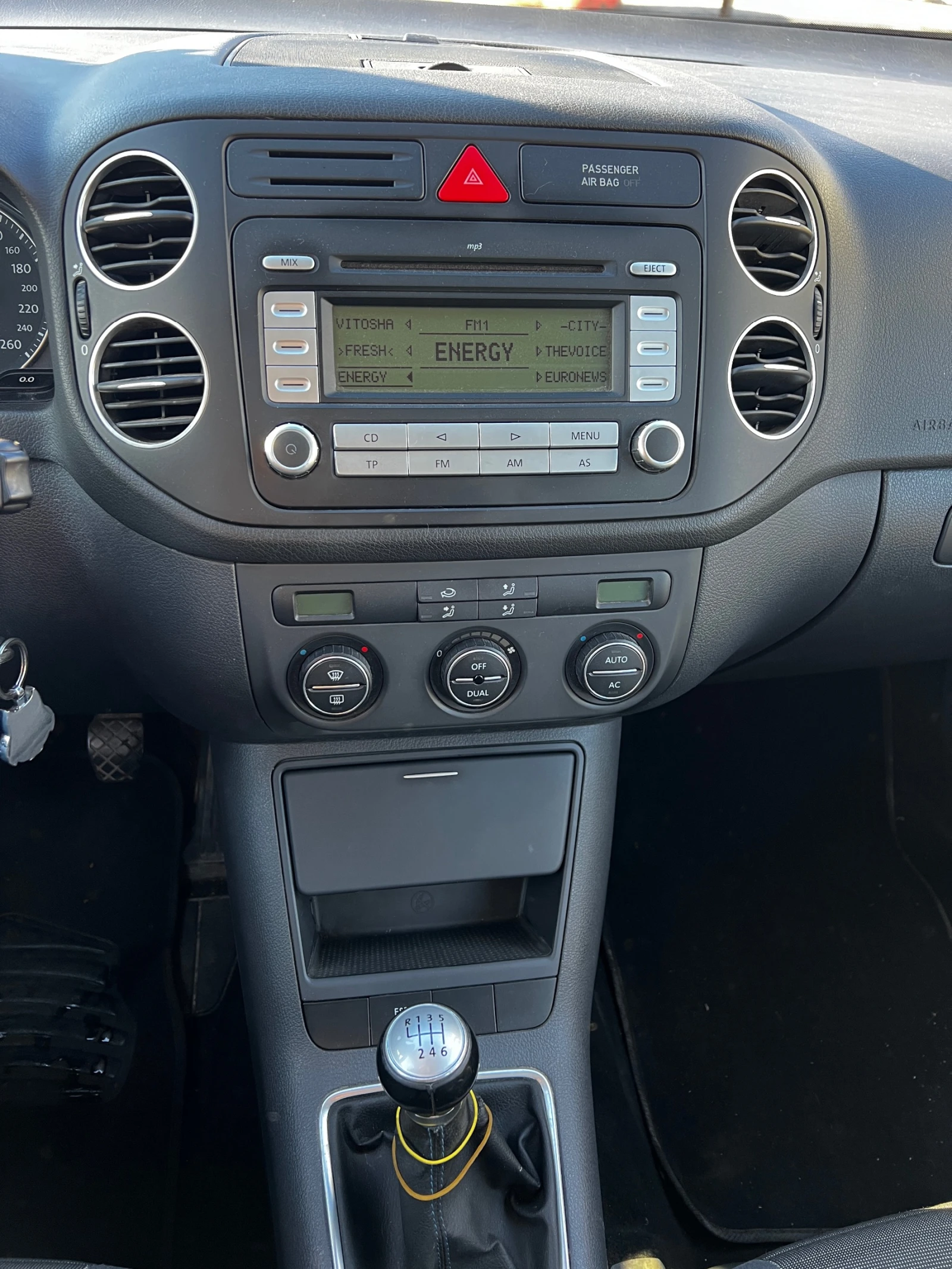 VW Golf Plus, снимка 2 - Автомобили и джипове - 54088423