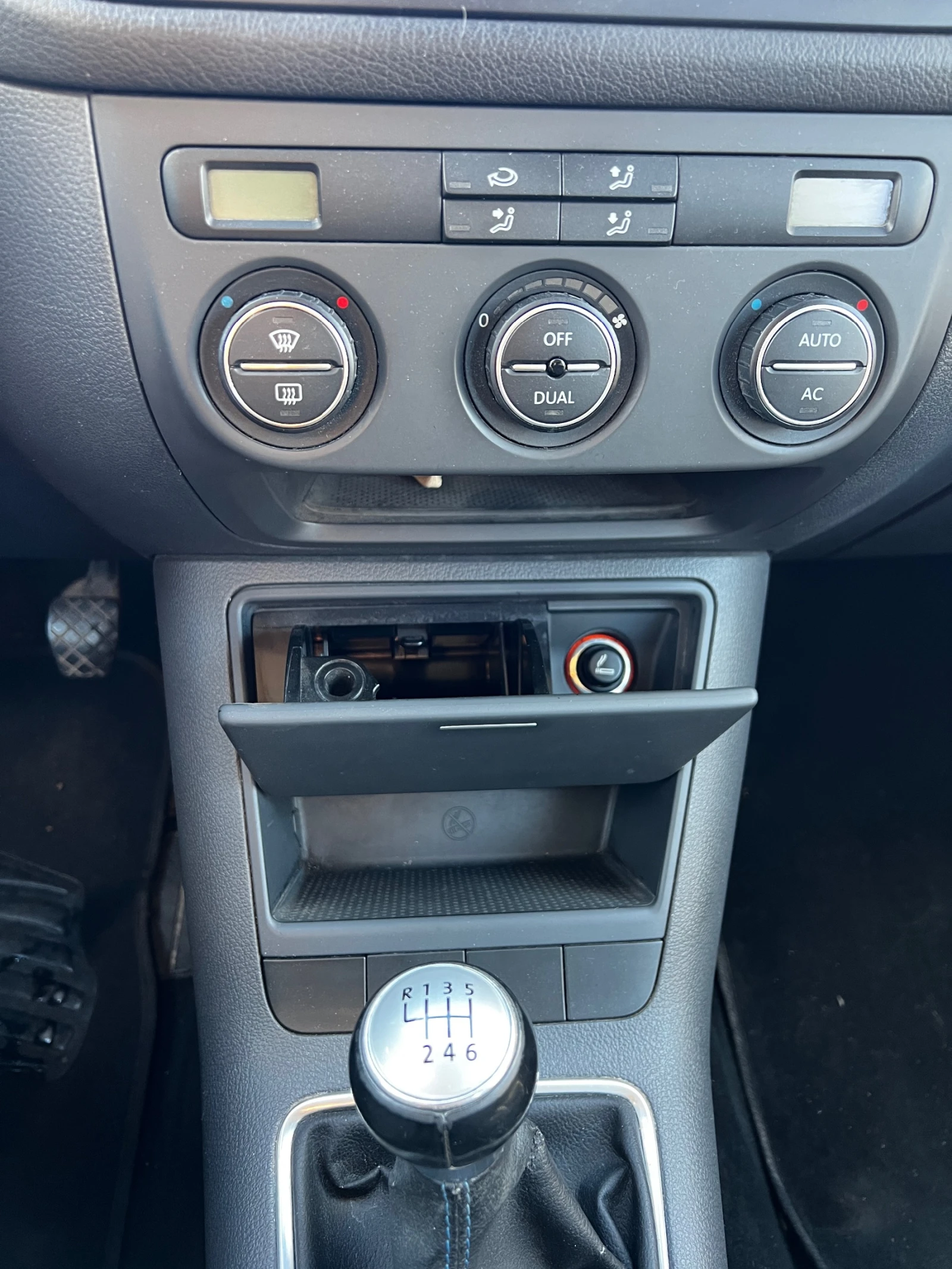 VW Golf Plus, снимка 5 - Автомобили и джипове - 54088423