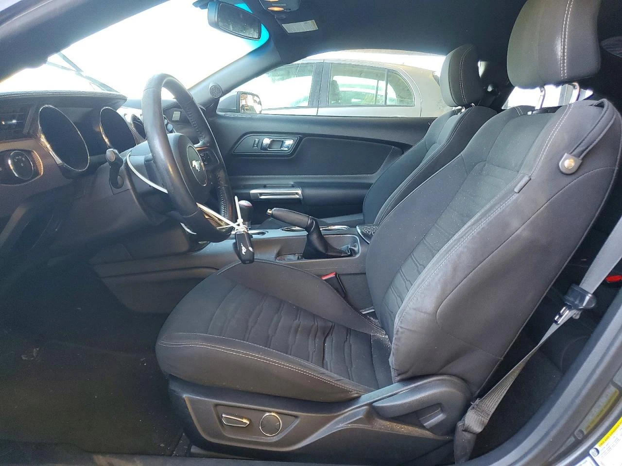 Ford Mustang GT Fastback, снимка 7 - Автомобили и джипове - 54247778