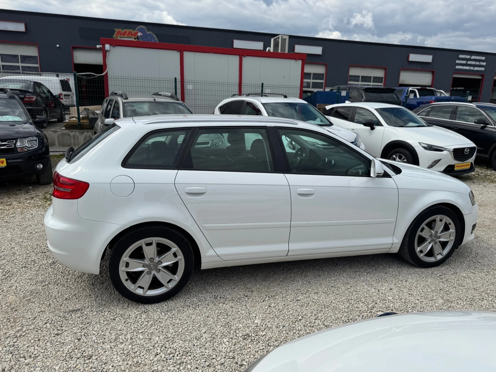 Audi A3 2.0TDI, снимка 8 - Автомобили и джипове - 54339288